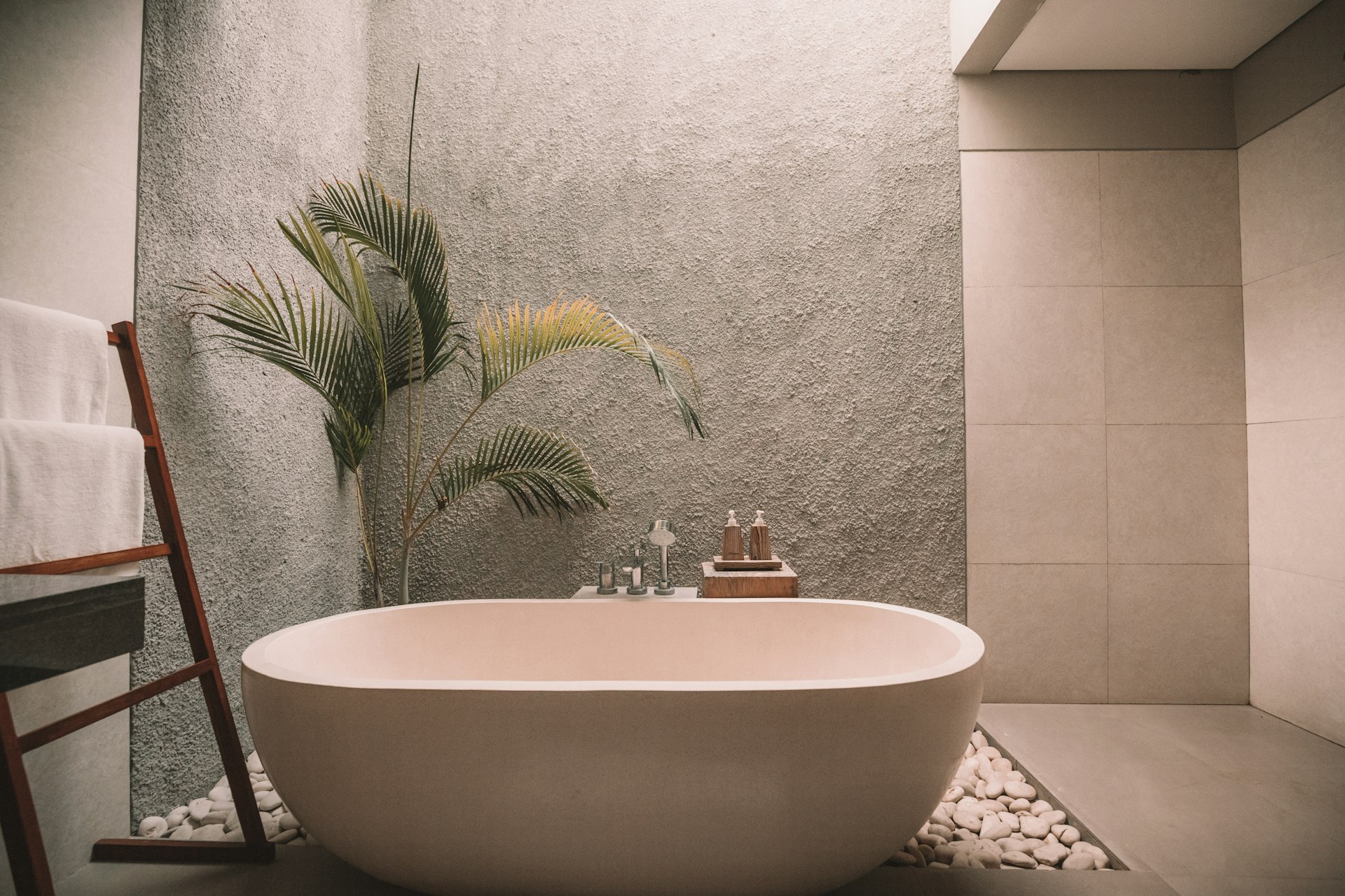 Soaking tub sanctuary